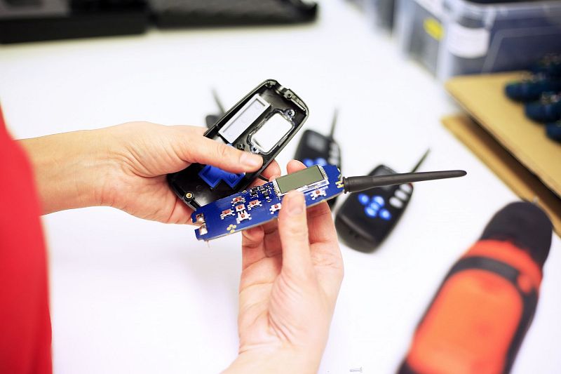 Celý proces vývoje a výroby produktů Dogtrace probíhá v Lanškrouně