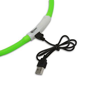 Baterii s výdrží až 5 hodin svícení dobíjíte pomocí USB kabelu