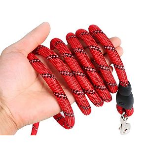 Červené vodítko z pevného nylonu s délkou 1,2 m