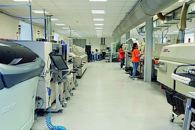 Jsme českým výrobcem elektroniky s více jak dvacetiletou tradicí