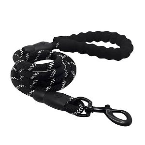 Lanové vodítko v černé barvě a délce 1,2 m