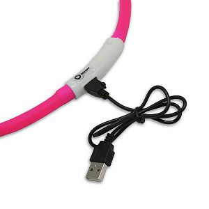 LED obojek v růžové barvě snadno a jednoduše nabijete pomocí USB