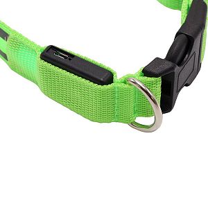 Spolehlivá spona a kovové oko pro připnutí vodítka